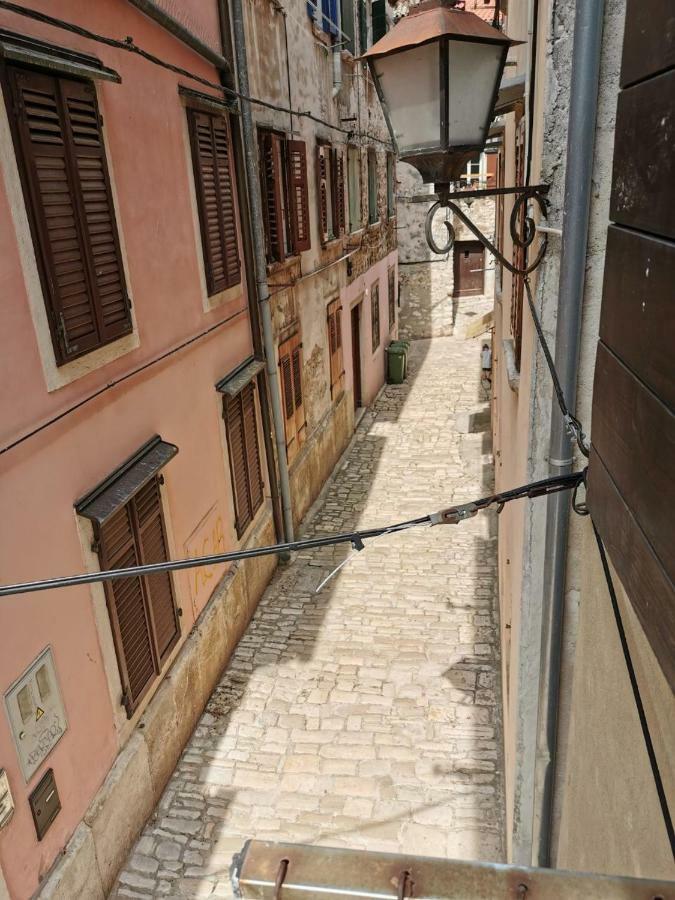 A Charming One-Bedroom Apartment In The Heart Of 'Rovinj' Экстерьер фото